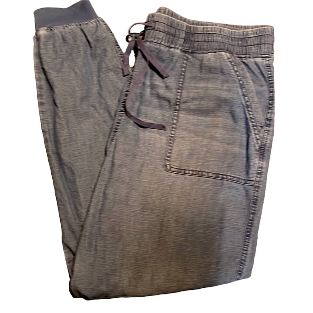 Seven light denim jogger pants - I loved these only worn a couple times. Size LG